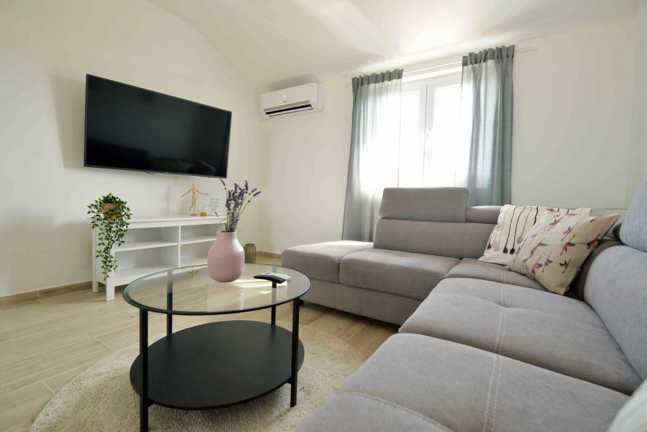 Apartments Enida Betina (Sibenik-Knin) Exterior foto